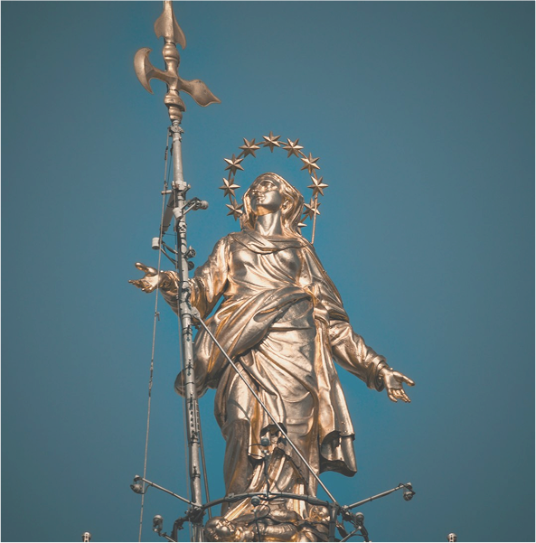 Lady Justice statue representing legal justice